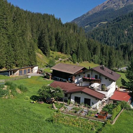 Landhaus St. Hubertus Kaunertal Ngoại thất bức ảnh